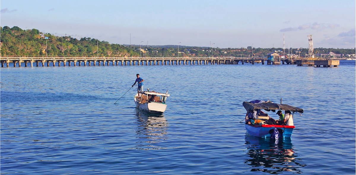 Nelayan di Pelabuhan Perikanan Kelurahan Alak, Kupang, NTT