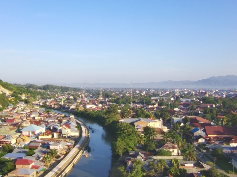 Foto bentang alam Kota Gorontalo yang diambil dari udara