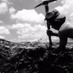 Aturan tambang rakyat di NTB jadi sumber kesejahteraan, atau justru menambah daftar panjang persoalan lingkungan di masa depan.