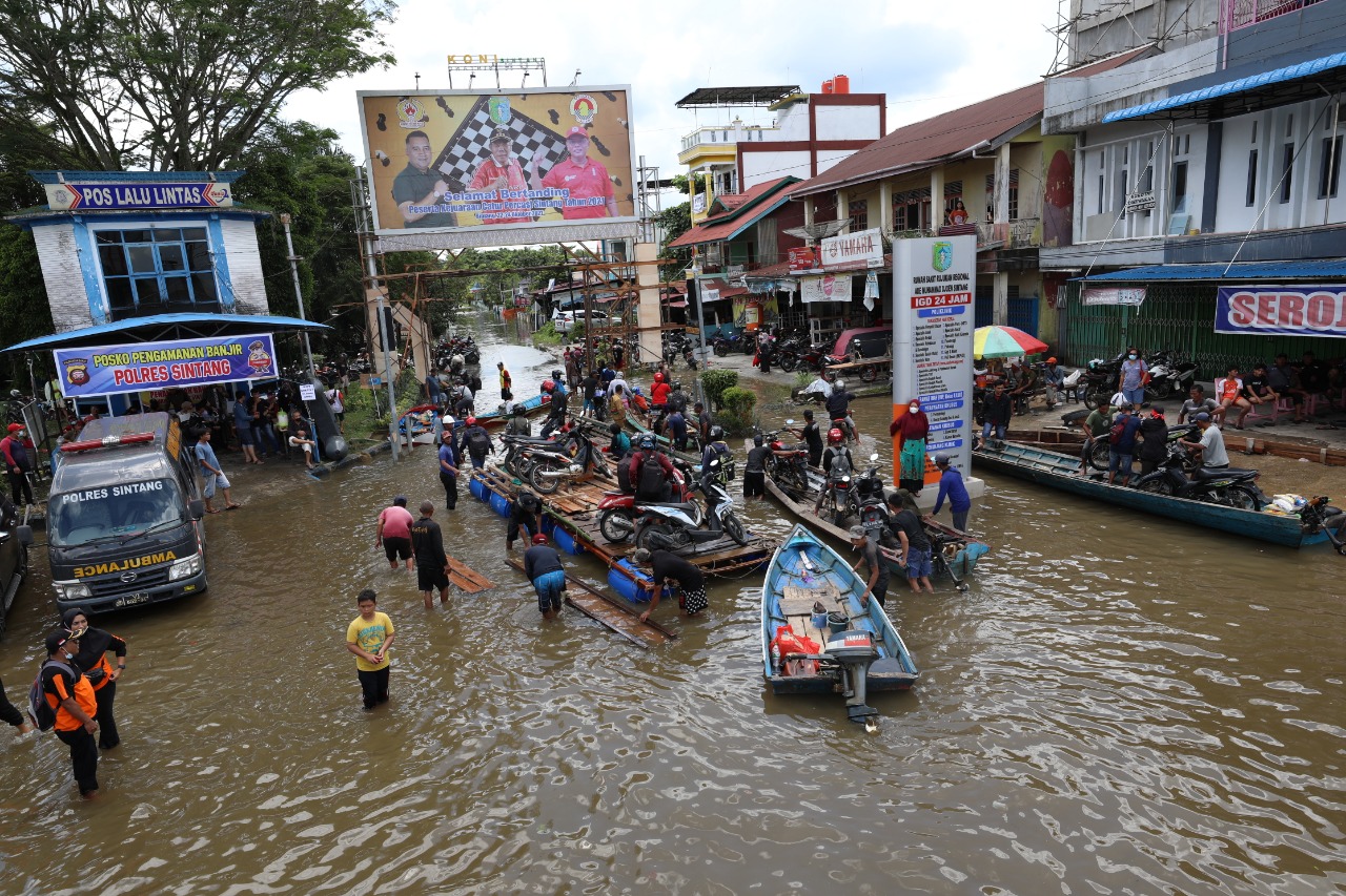 Banjir Sintang