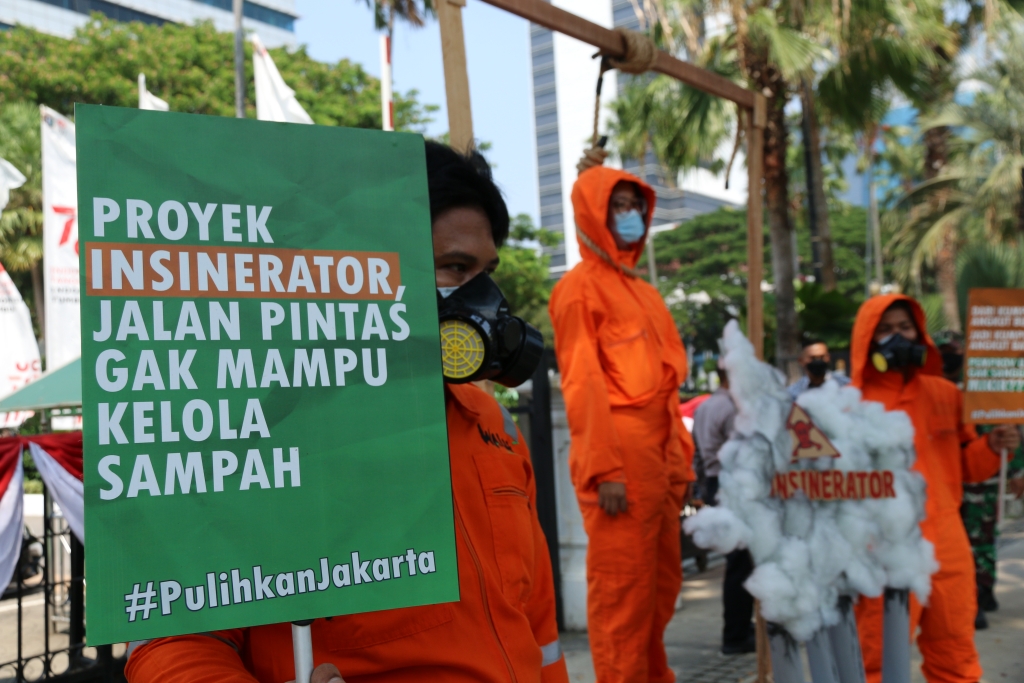 Incinerator protest by WALHI DKI Jakarta