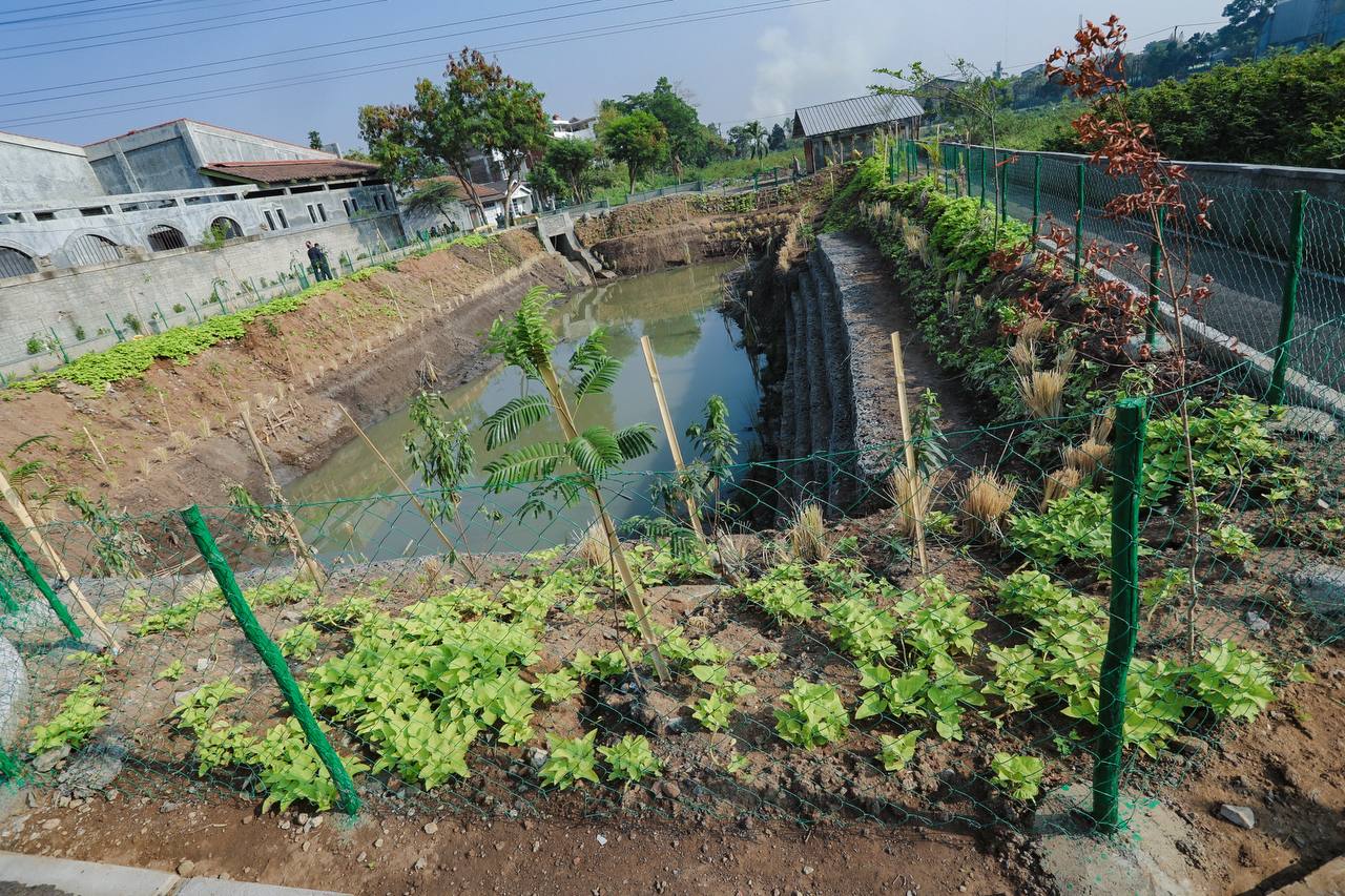 Kolam retensi Bandung