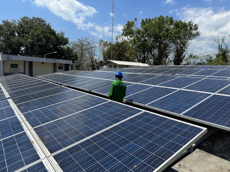 Sel surya PLTS Gili Trawangan