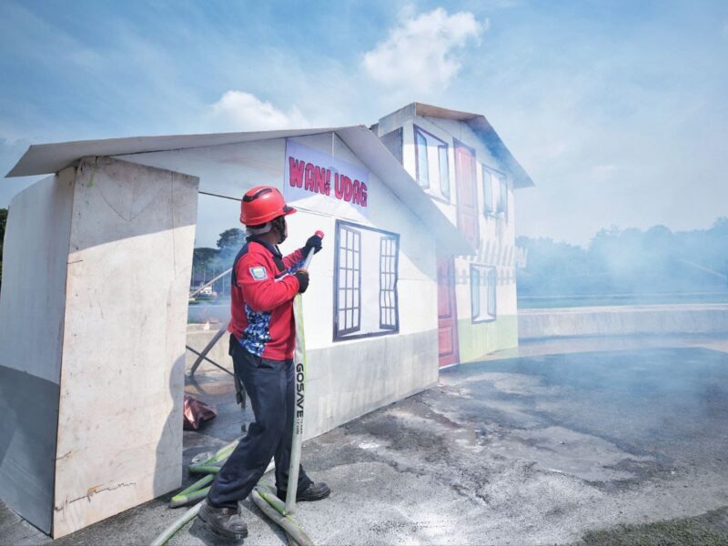 bencana kebakaran Apel Pengukuhan Redkar Kota Bandung di Lapangan Tegalega, Selasa 19 Desember 2023.