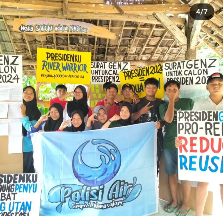 Polisi Air Wonosalam tulis surat untuk Capres Pilpres 2024. (Foto: Instagram prigi.arisandi)