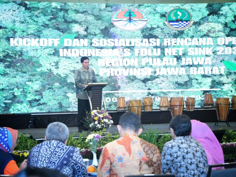 Hutan penting dalam mengurangi gas rumah kaca. Kick Off dan Sosialisasi FOLU Net Sink di IPB International Convention Center, Kota Bogor, Selasa (6/2/2024). (Foto: Yogi Prayoga/Biro Adpim Jabar)