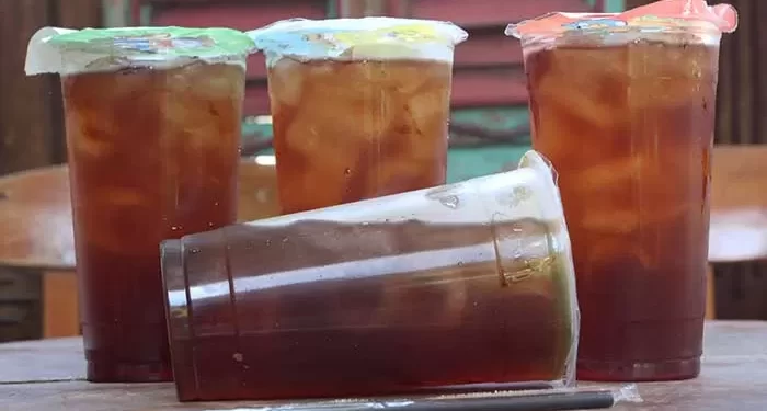 Fenomena es teh jumbo jadi momok meningkatnya sampah plastik