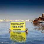 Greenpeace menyerukan industri agar mengurangi produksi plastik. (Lorenzo Moscia/Greenpeace)