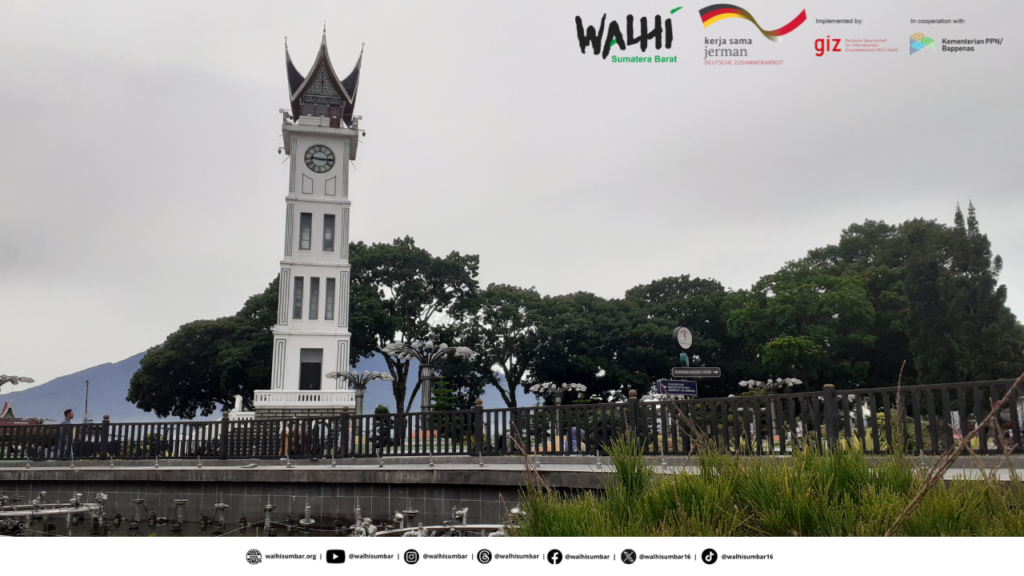 Keindahan Kota Bukittinggi di Sumatra Barat menghadapi tantangan pengelolaan sampah. Kenaikan timbulan sampah setiap tahunnya terjadi.