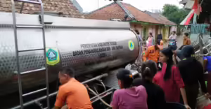 BPBD Jabar: warga kesulitan air bersih diimbau segera melapor