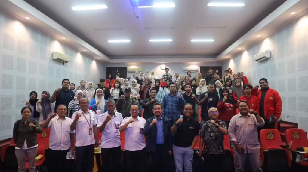 Koalisi GEMAH dan Departemen Ilmu Administrasi UNHAS seminar bahas krisis dan ketidakadilan atas akses air bersih di utara Kota Makassar.
