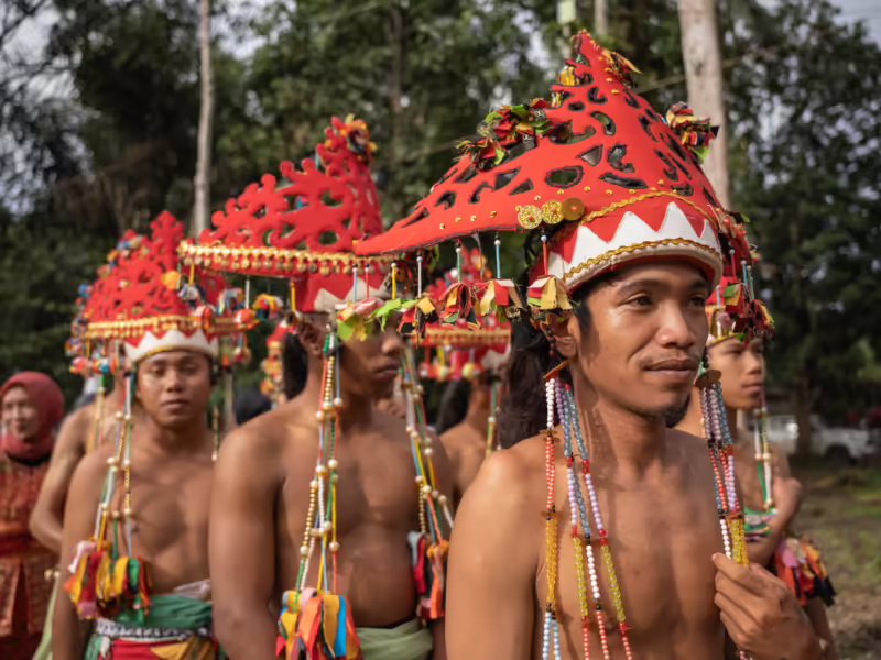 RAKERNAS AMAN VIII resmi dibuka di Desa Kedang Ipil, Kaltim, fokus pada penguatan resiliensi Masyarakat Adat di tengah ancaman proyek pembangunan seperti IKN dan ekspansi sawit.