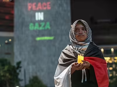 Aksi Greenpeace Indonesia mendukung warga sipil Gaza di Jakarta. (Foto: Greenpeace Indonesia)
