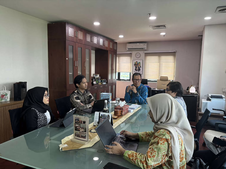 Audiensi Greenpeace Indonesia dengan Kementerian Lingkungan Hidup. (Greenpeace)