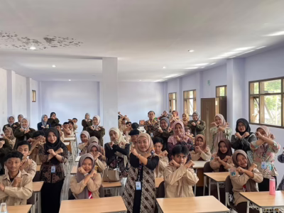 Sosialisasi pencegahan pernikahan dini di Desa Jatisari, Kabupaten Jember. (Sumber Foto: ppid-desa.jemberkab.go.id)