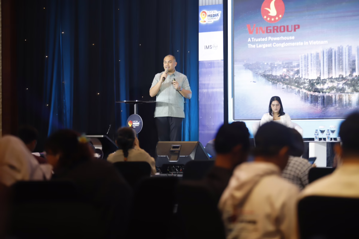 Aldo Andityra Rais, Deputi CEO of Sales and Network Development VinFast Indonesia, dalam sebuah sesi di Local Media Summit 2025 di Jakarta