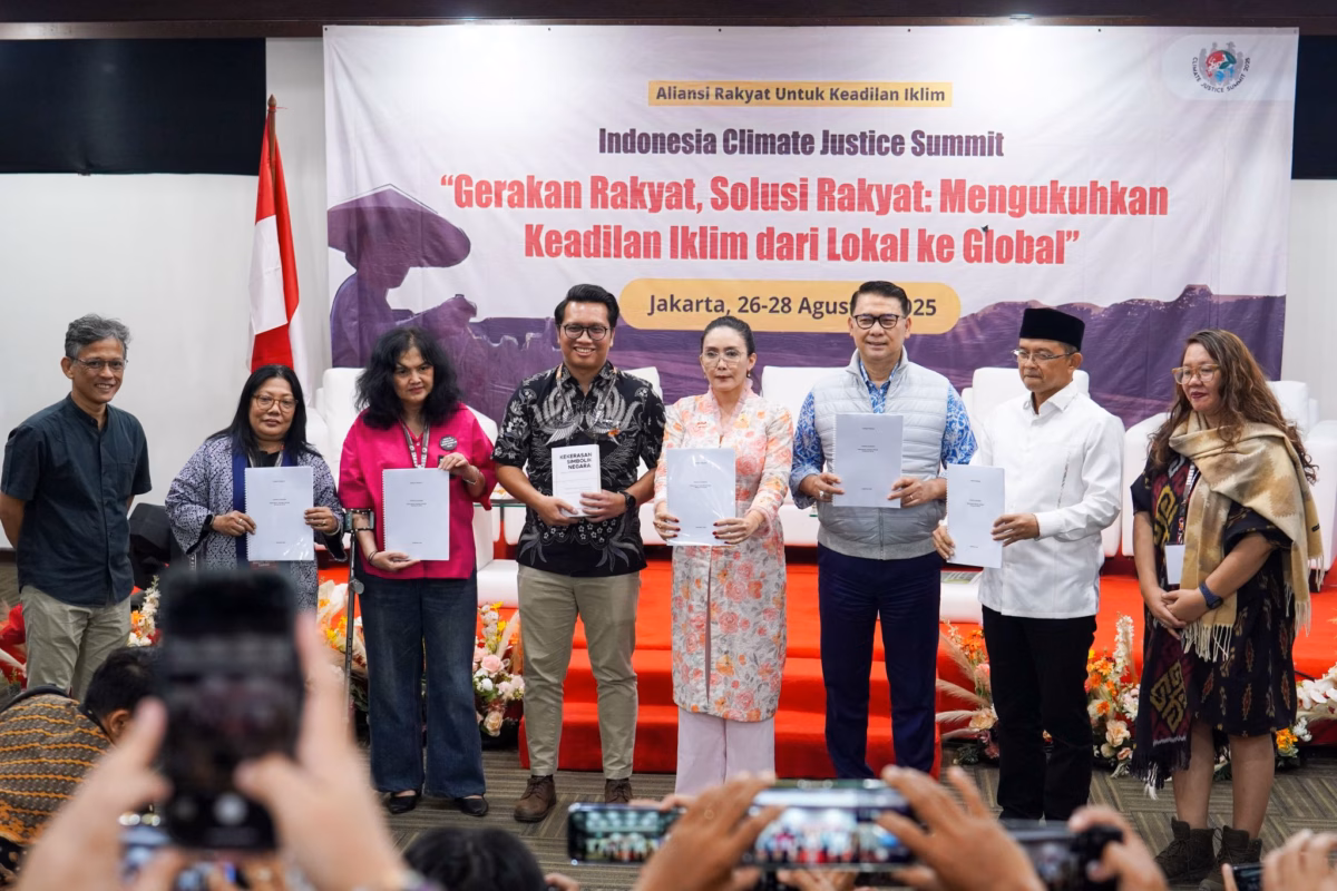 Pemerintah Indonesia mengklaim komitmen mengurangi batubara sambil memperluas energi terbarukan di panggung COP 30