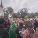 TPA Cipeucang satu-satunya tempat pemrosesan akhir sampah di Kota Tangerang Selatan. yang kapasitasnya melebihi kapasitas ideal.