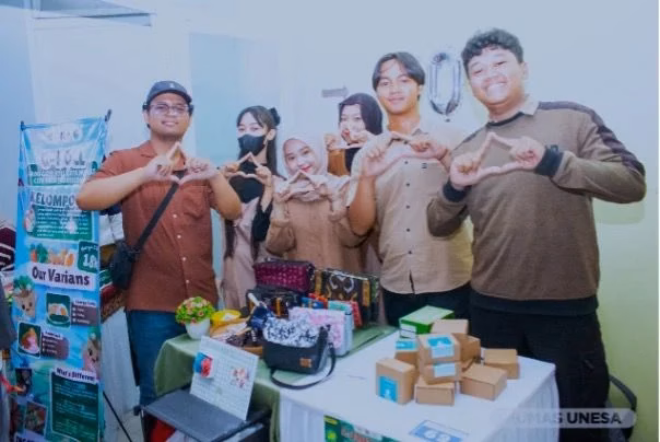 Kegiatan ramah lingkungan mahasiswa Unesa. (Unesa)