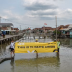 Aturan Pemerintah Berlawanan dengan Bencana Iklim yang Kian Masif