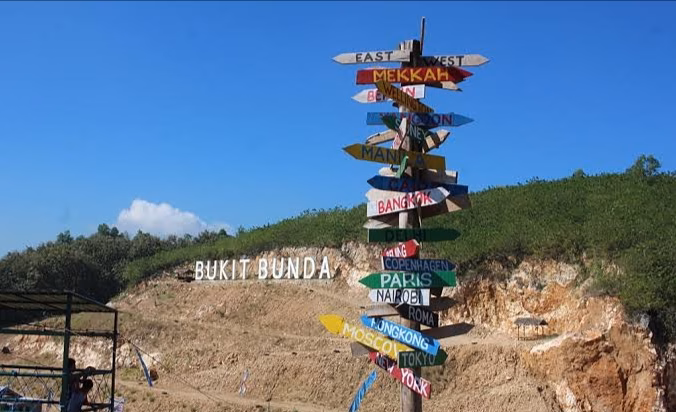 Bukit Bunda berdiri sebagai saksi bisu dari pergulatan panjang antara kebutuhan ekonomi, kelestarian lingkungan, dan tata kelola tambang.