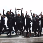 Hobi menyelam telah berevolusi menjadi sebuah gerakan advokasi lingkungan yang kuat di tangan perempuan.