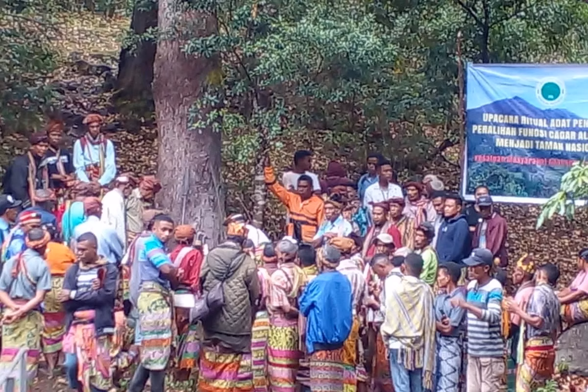 Masyarakat Adat di NTT Menolak Gunung Mutis jadi Taman Nasional