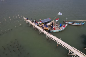 Coastal Voices on the Global Stage: A Semarang Fisherman’s Fight Against the Climate Crisis