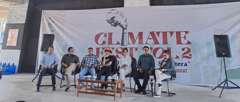 Jika transisi energi berjalan dengan membungkam suara warga, maka kita bukan menyelamatkan bumi, tapi mengganti penindasan dengan wajah lebih hijau.