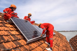 Ketimpangan Transisi Energi yang Tidak Dimulai dari Desa