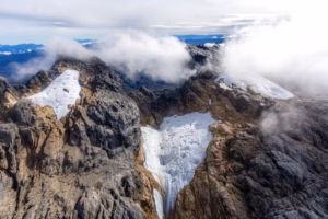 Mahkota Putih Nusantara di Tanah Papua Segera Menjadi Batu yang Gersang