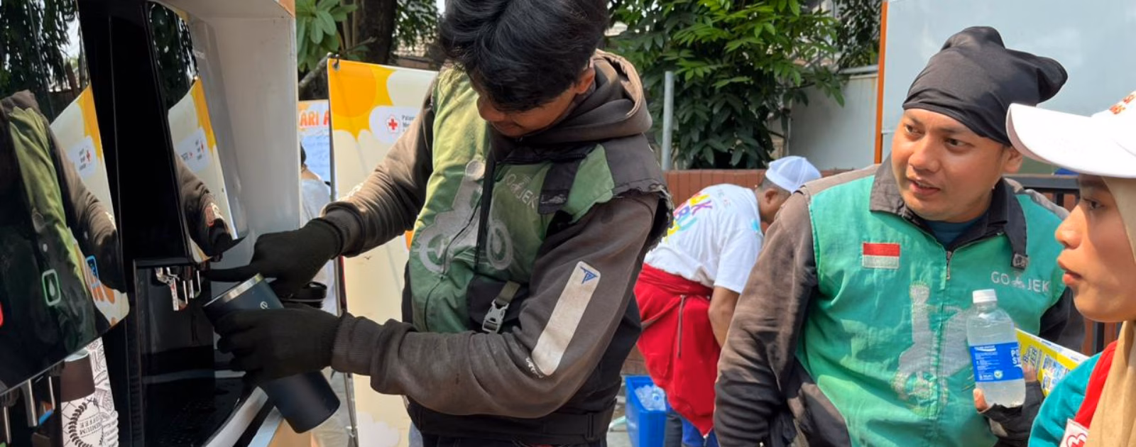 Panas yang Mengintai Pekerja Jalanan