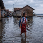 Children's Climate Risk Report 2026 yang baru saja dirilis oleh UNICEF menyoroti krisis iklim berdampak pada anak-anak di pesisir.