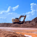 Bauksit Kalimantan Barat terus dikeruk untuk menyokong peradaban luar, sementara ruang hidup warga perlahan terkubur,